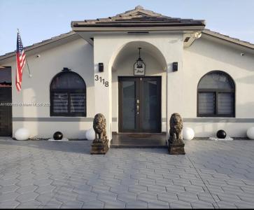 3118 W 71st PL, Hialeah, Florida 33018, USA