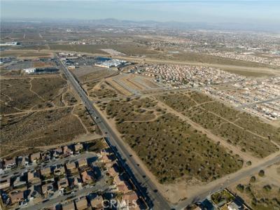 Escondido Ave, Hesperia, California 92344