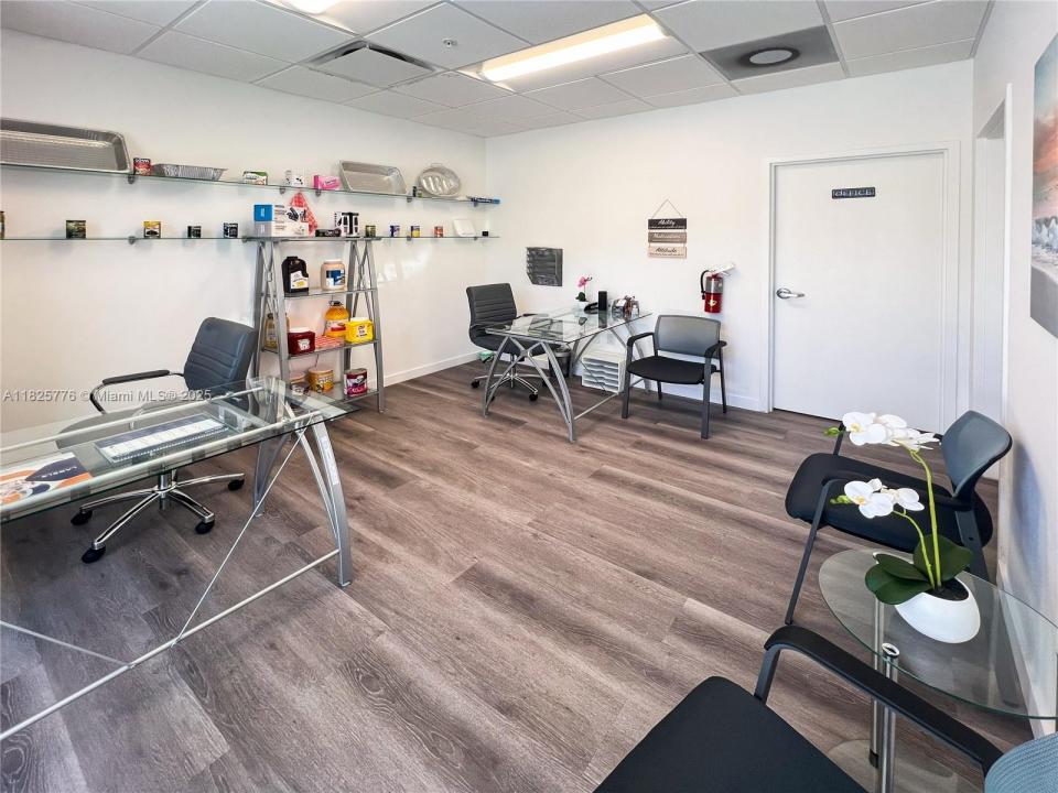 1690 NW 108th Ave 158, Sweetwater, Florida 33172, USA