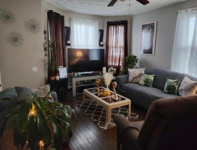 1043 Mineral Spring Avenue 3, North Providence, 로드아일랜드 02904, 미국