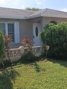 7101 NW 97th Ave, Tamarac, Florida 33321, Stati Uniti