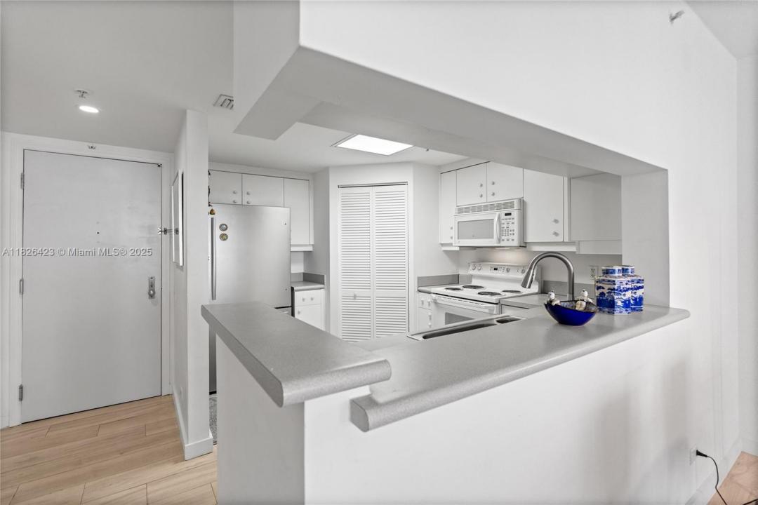 701 Brickell Key Blvd 1408, Miami, 佛罗里达州 33131, 美国