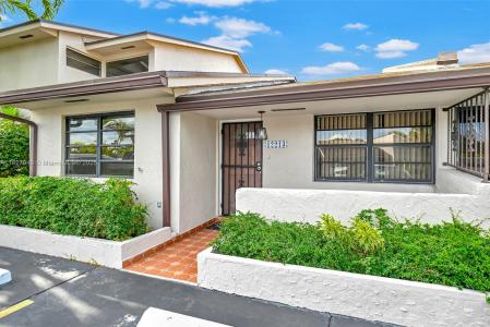 12213 SW 24th Ter 19, Miami, Florida 33175, USA