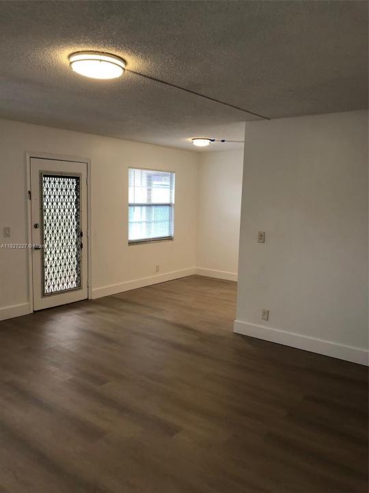 850 SW 133rd Ter 302B, Pembroke Pines, Floride 33027, États-Unis