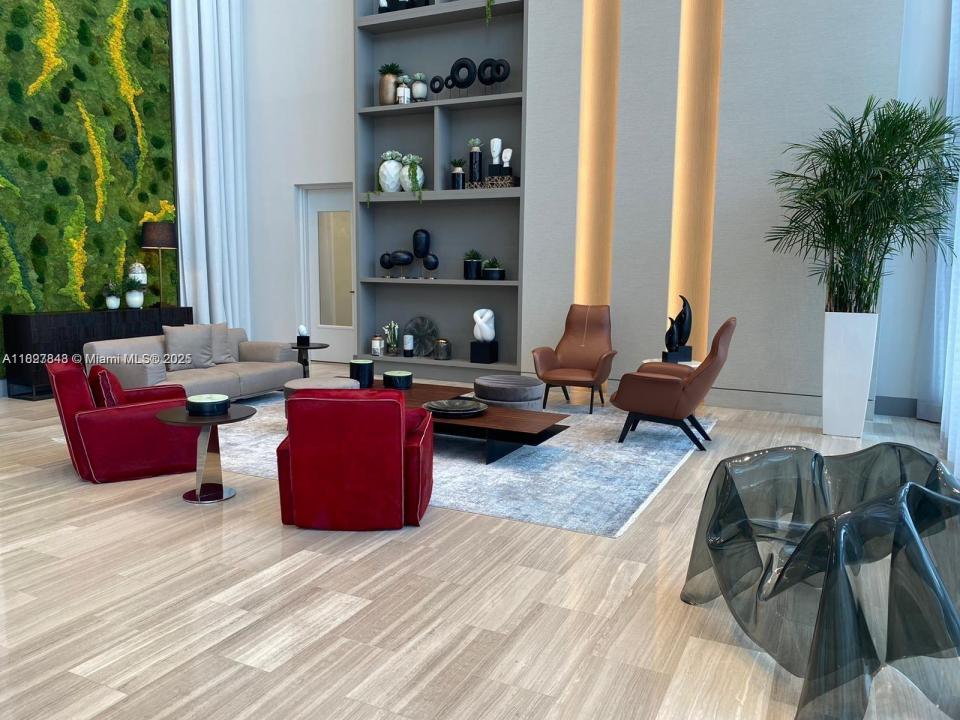 5350 NW 84th Ave 711, Doral, Florida 33166, HOA KỲ
