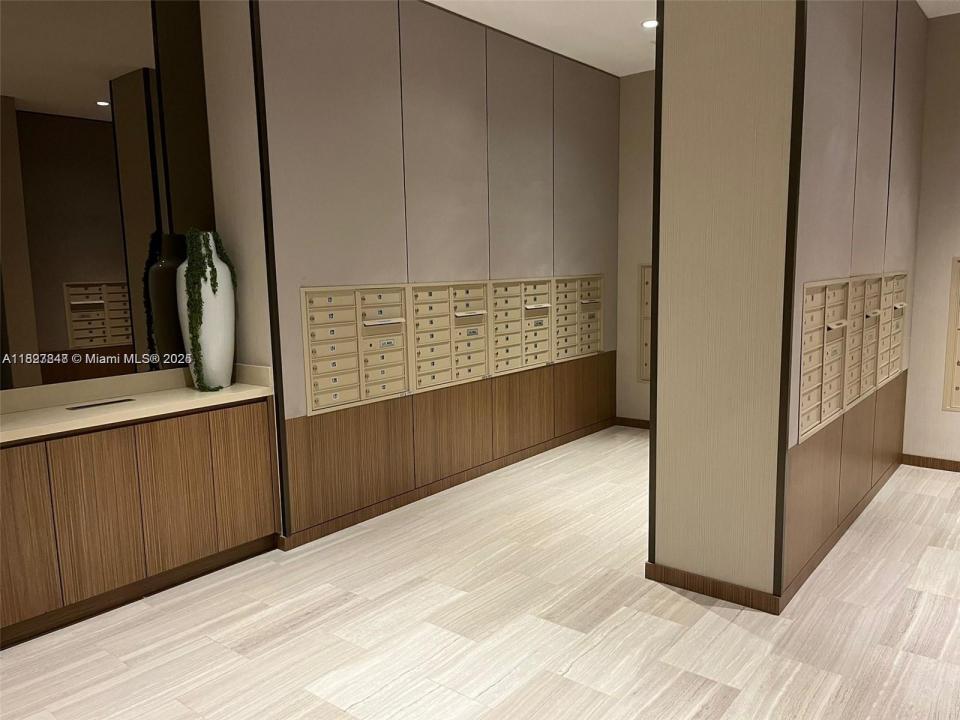 5350 NW 84th Ave 711, Doral, Florida 33166, HOA KỲ