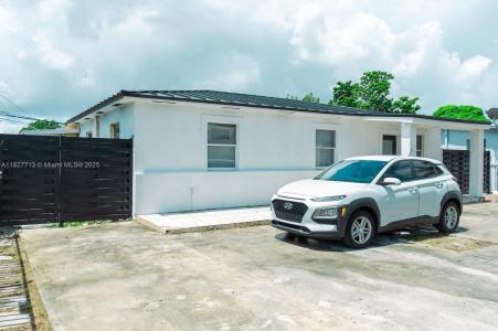 90 E 41st St, Hialeah, Florida 33013, USA