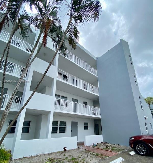 2860 NE 14th St Cswy 204D, Pompano Beach, פלורידה 33062, ארצות הברית של אמריקה 