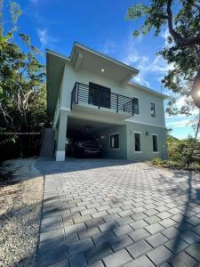 901 Estall St, Key Largo, Florida 33037, USA