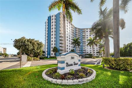 301 N Ocean Blvd 404, Pompano Beach, Florida 33062, USA