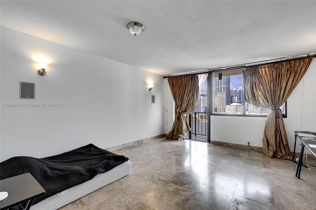 520 Brickell Key Dr A1817, Miami, Flórida 33131, Estados Unidos