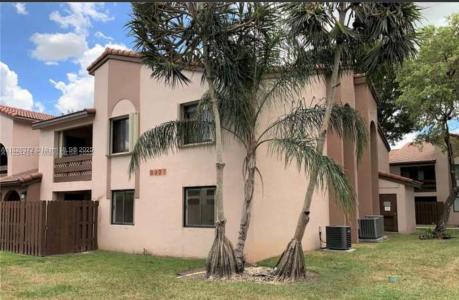 8977 SW 123rd Ct 107, Miami, Florida 33186, USA
