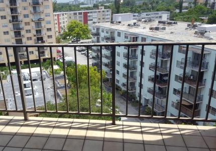 1465 NE 123rd St 306, North Miami, Florida 33161, USA