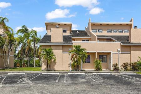 3931 Coral Springs Dr 26, Coral Springs, Florida 33065, USA