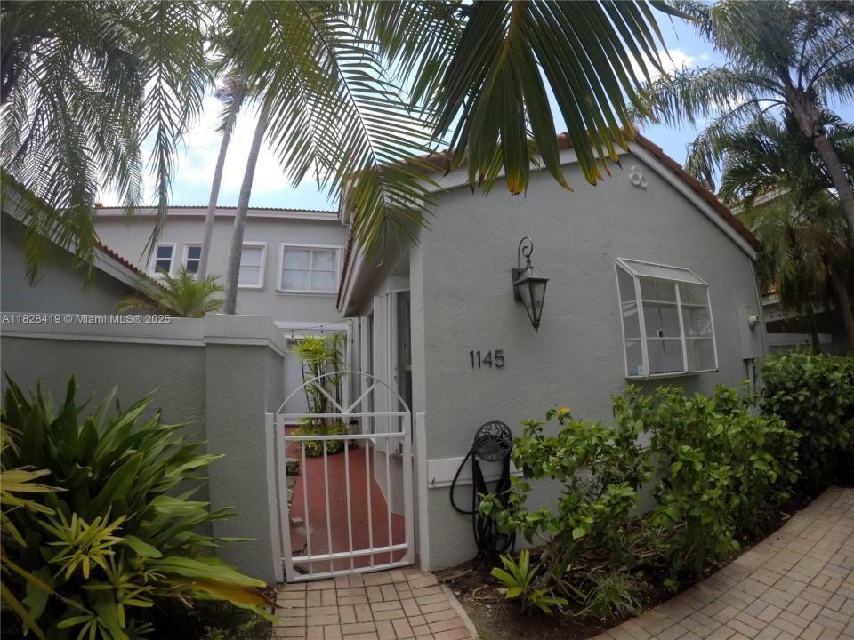 1145 Yellowheart Way, Hollywood, 佛羅里達州 33019, 美國