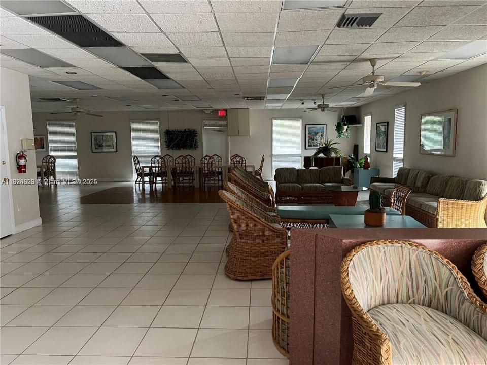 5570 NW 44th St 509A, Lauderhill, Флорида 33319, Соединенные Штаты