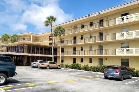 9355 SW 8th St 402, Boca Raton, Florida 33428, USA