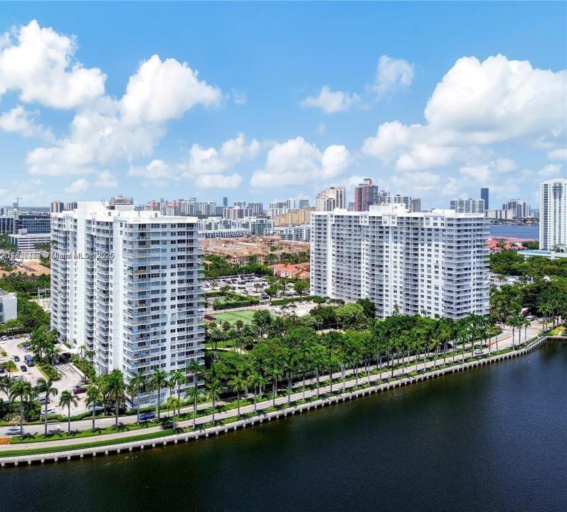 2851 NE 183rd St 1903E-1905E, Aventura, Florida 33160