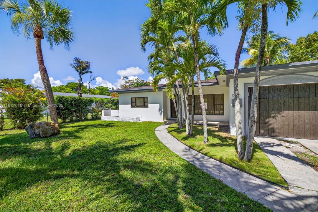 17150 NE 18th Ave 17150, North Miami Beach, Florida 33162, Stati Uniti