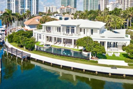 142 S Island, Golden Beach, フロリダ 33160, アメリカ合衆国