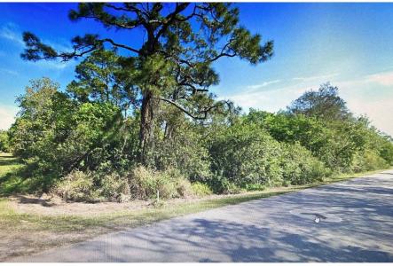 9 NE 9th, Okeechobee, Floride 34974, États-Unis