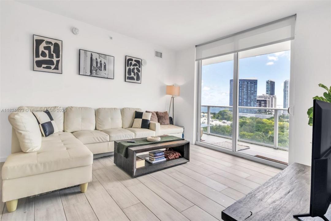 4250 Biscayne Blvd 1217, Miami, 佛羅里達州 33137, 美國