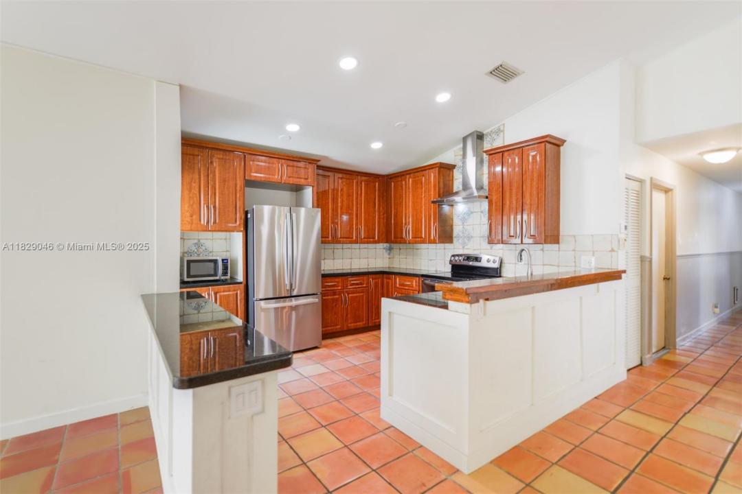 17253 NW 6th Ct, Pembroke Pines, Floryda 33029, USA