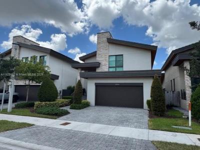 10348 NW 76th Ter, Doral, Florida 33178, USA