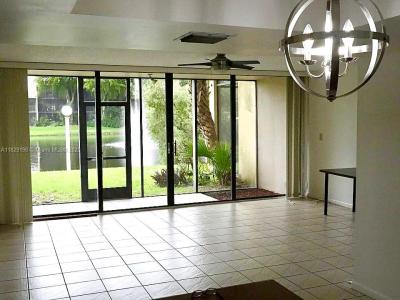 2941 SW 87th Ave 406, Davie, Florida 33328, USA
