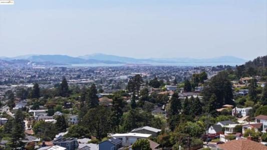 Midcrest Way, El Cerrito, カリフォルニア 94530, アメリカ合衆国