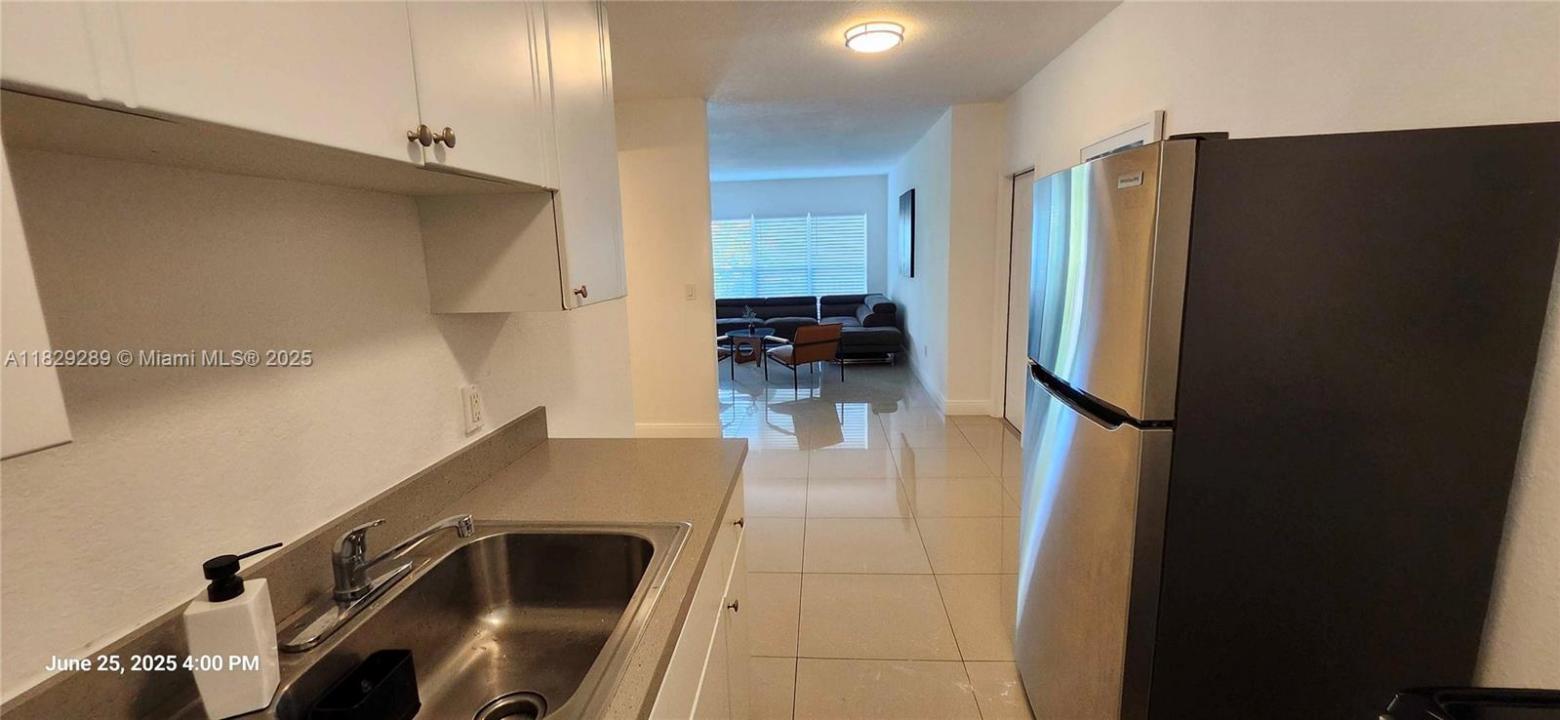 9800 E Bay Harbor 9, Bay Harbor Islands, Florida 33154