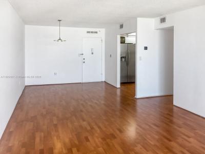 2780 NE 183rd Street 1907, Aventura, Florida 33160, USA