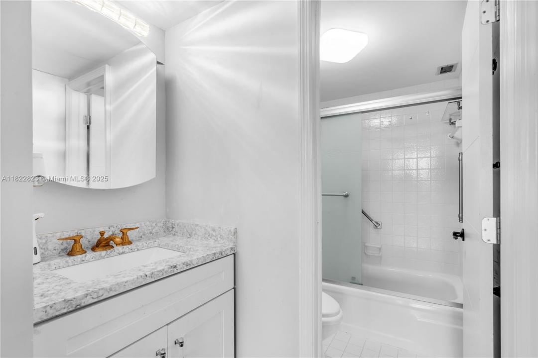 600 Three Islands Blvd 310, Hallandale Beach, Florida 33009