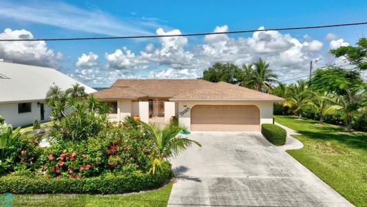 1701 Bayshore Dr, Hutchinson Island, Florida 34949