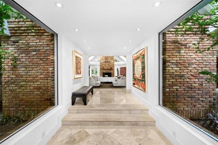 9000 Arvida Dr, Coral Gables, Florida 33156