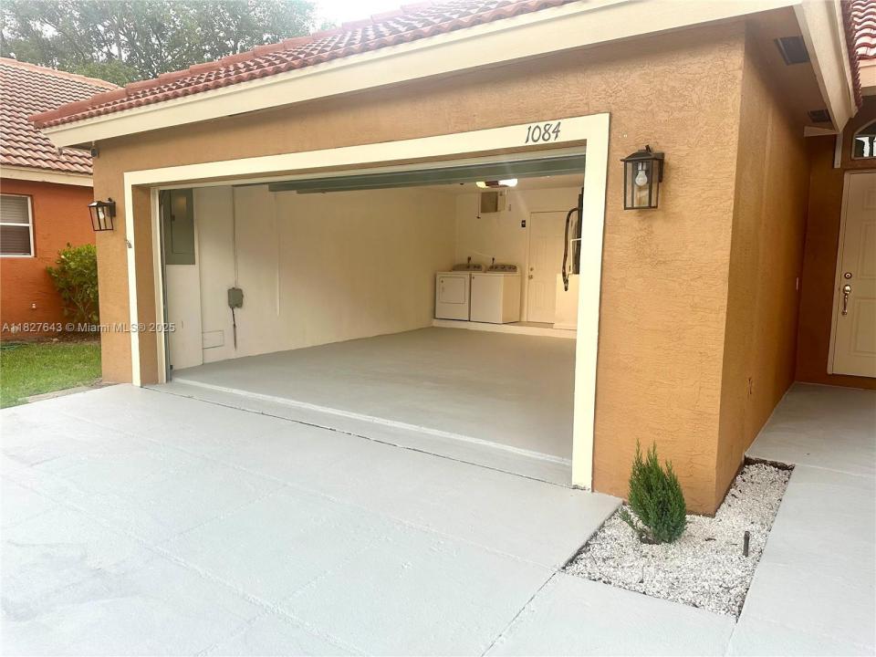 1084 Aspri Way, Riviera Beach, Florida 33418