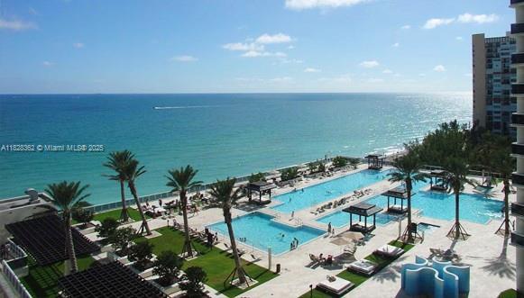 Hallandale Beach, Florida 33009, Stati Uniti