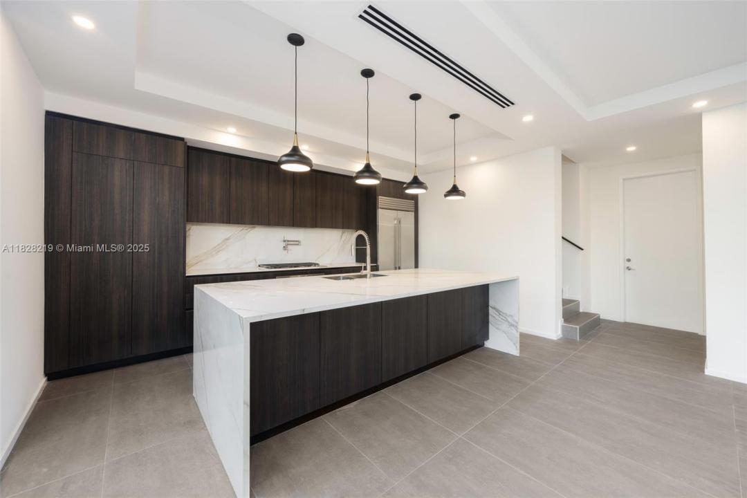 7510 SW 100th St 12, Pinecrest, Florida 33156, Estados Unidos