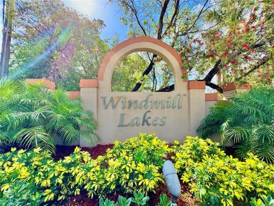 8734 SW 3rd St 204, Pembroke Pines, Florida 33025, USA