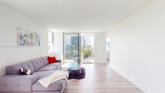 16570 NE 26th Ave 6F, North Miami Beach, Florida 33160, USA