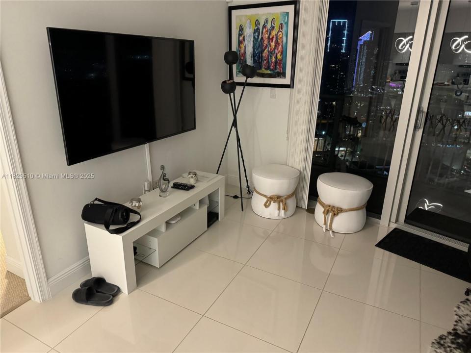1750 N Bayshore Dr 5114, Miami, فلوريدا 33132, الولايات المتحدة