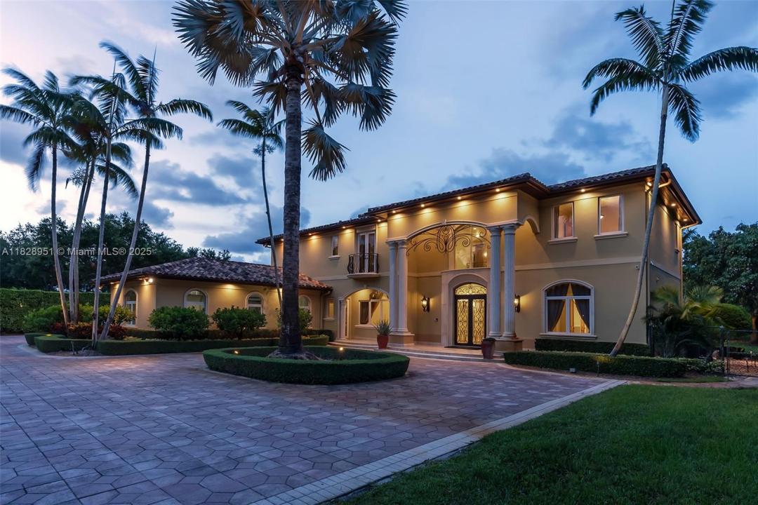 10851 SW 63rd Ave, Pinecrest, Floryda 33156, USA