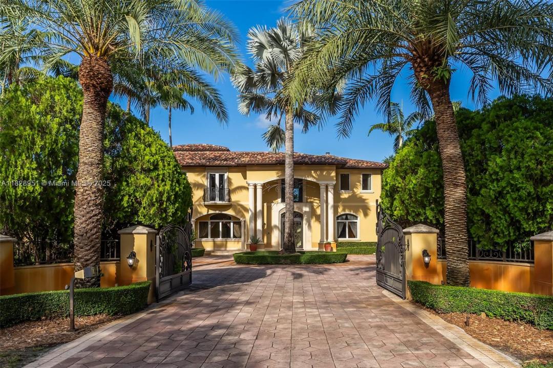 10851 SW 63rd Ave, Pinecrest, Floryda 33156, USA