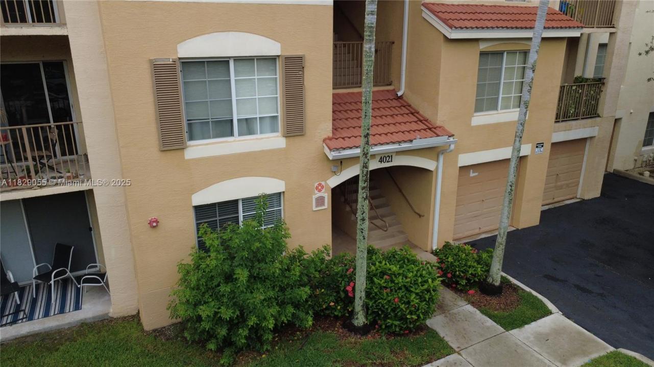 4021 San Marino Blvd 102, West Palm Beach, פלורידה 33409, ארצות הברית של אמריקה 