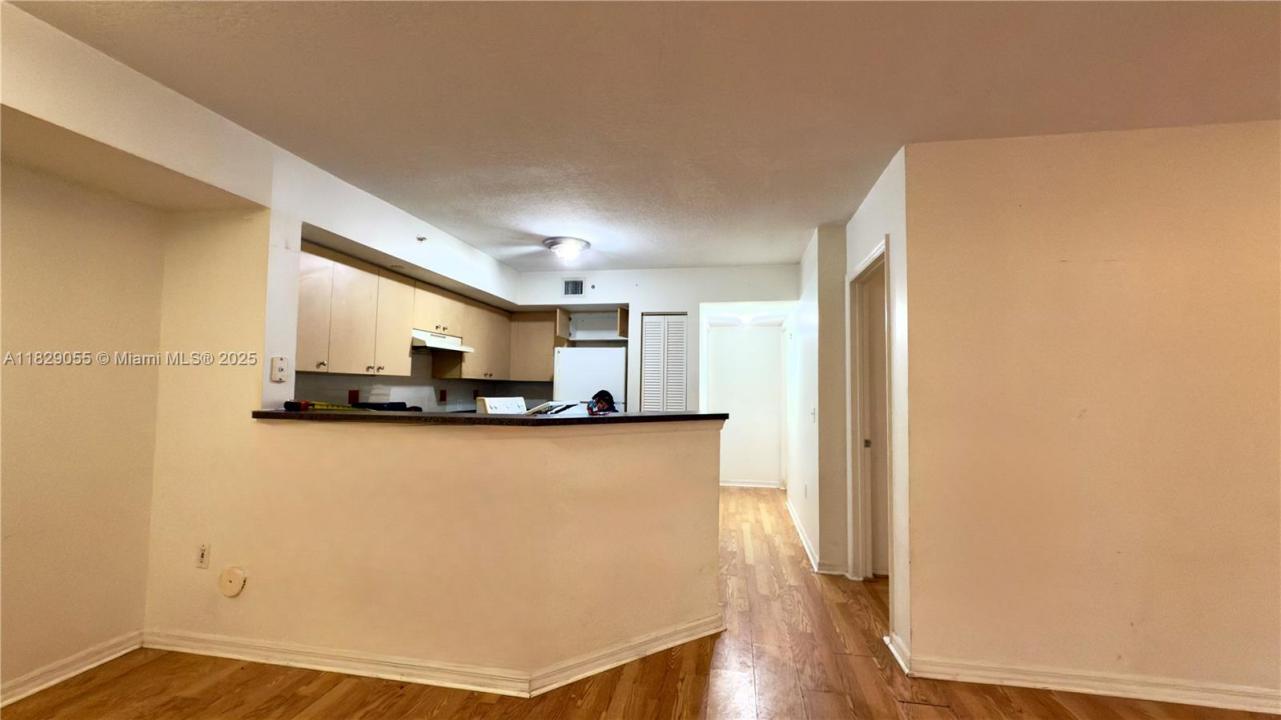 4021 San Marino Blvd 102, West Palm Beach, פלורידה 33409, ארצות הברית של אמריקה 