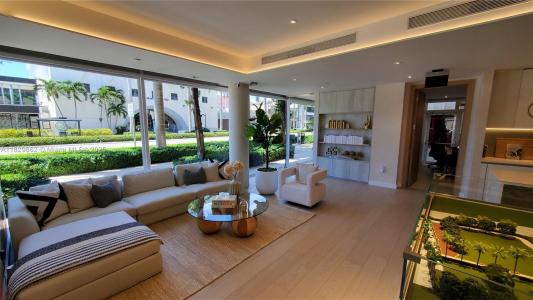 1111 Kane Concourse, Bay Harbor Islands, Florida 33154, USA