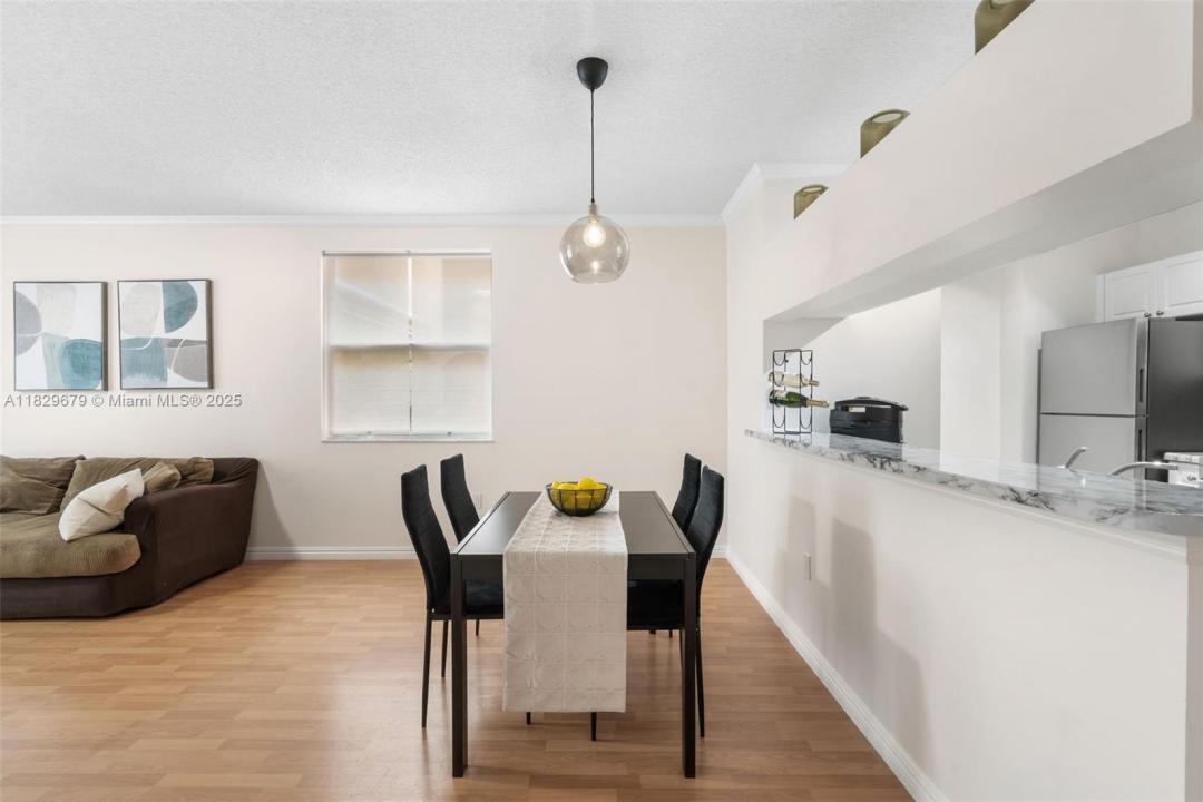 17145 N Bay Rd 4212, Sunny Isles Beach, Florida 33160, Amerika Birleşik Devletleri