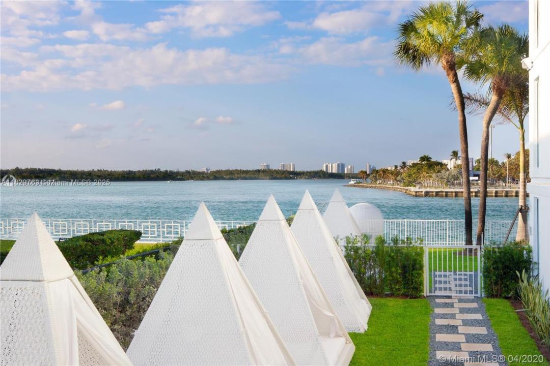 290 Bal Bay Dr 104, Bal Harbour, فلوريدا 33154, الولايات المتحدة