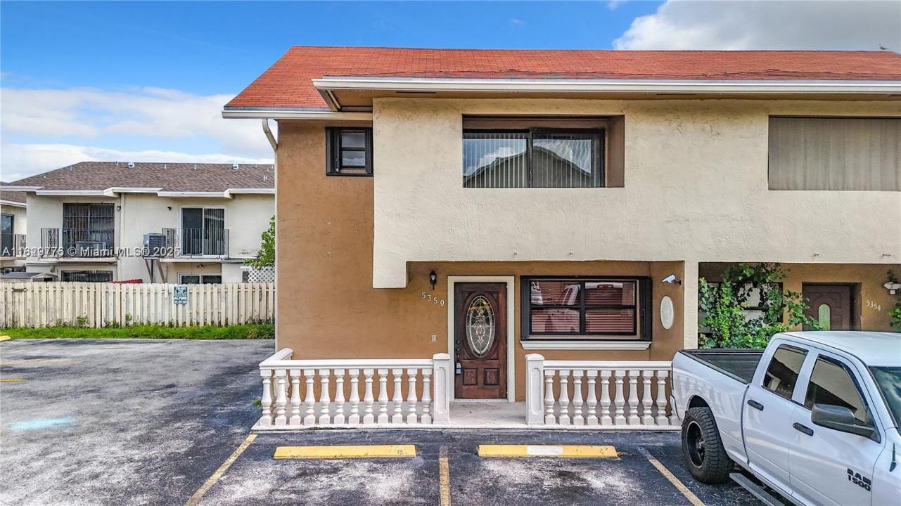 5350 W 26th Ave 118, Hialeah, 佛羅里達州 33016, 美國