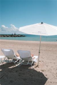 290 Bal Bay Dr 207, Bal Harbour, Florida 33154, USA